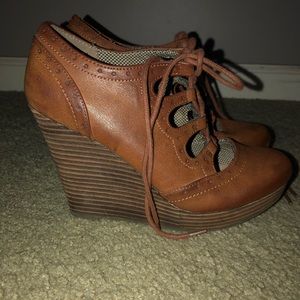 Tall wedges